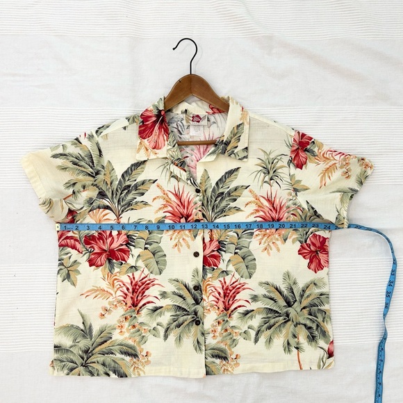 Vintage Hilo Hattie Woman’s Hawaiian Button Down Shirt - Picture 7 of 10